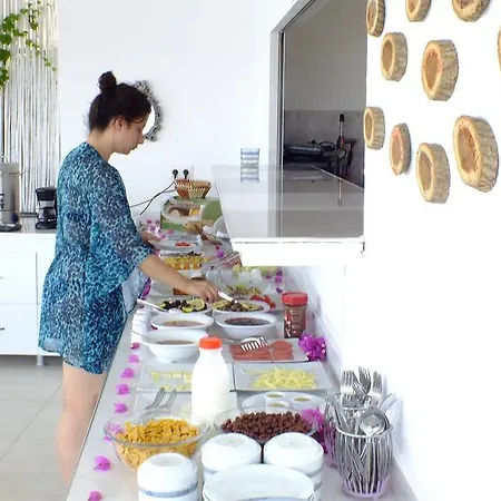 Oda ve Kahvaltı çakıl 3*